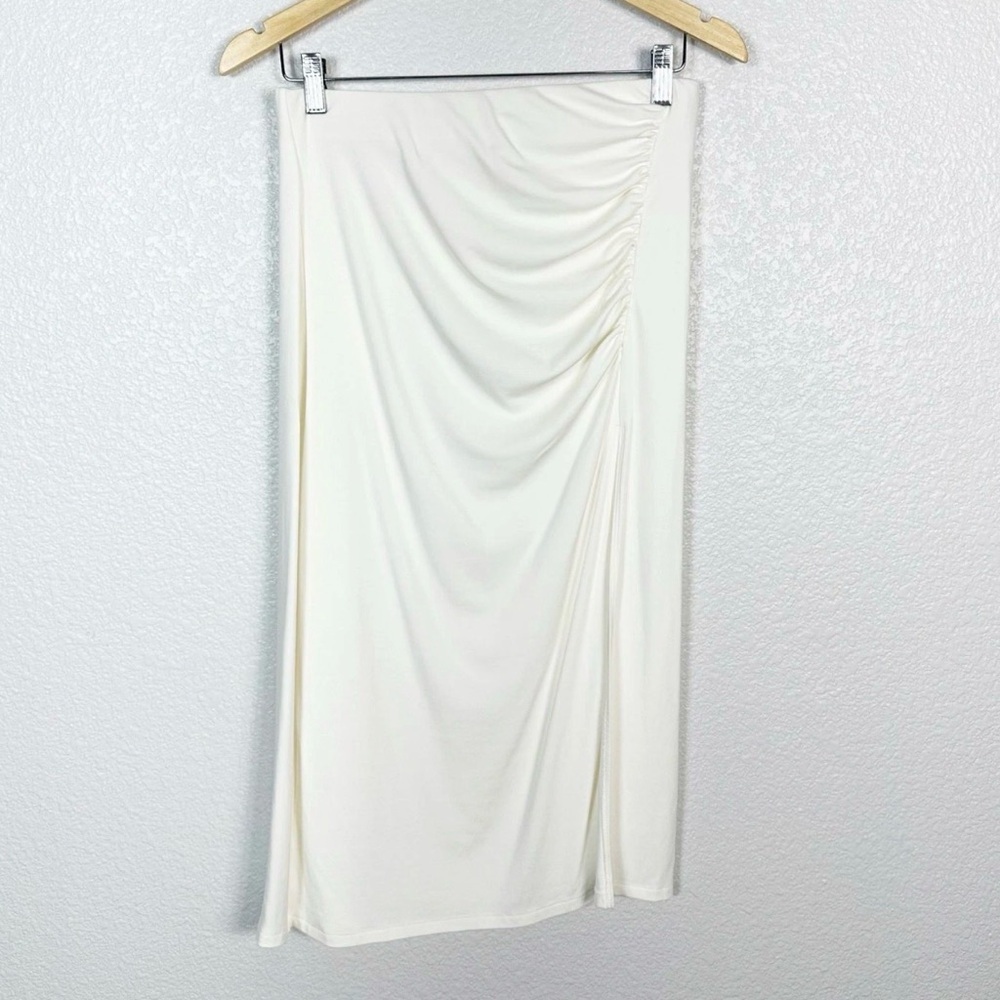 Wilfred by Aritzia Womens Vespa Side Slit Ruched Midi Skirt in Cream Medium - Picture 2 of 9